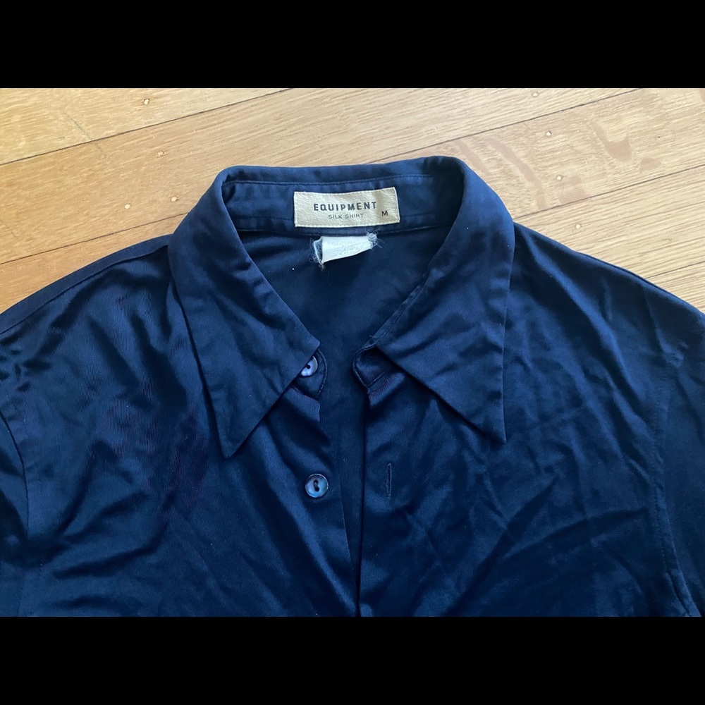 Vintage EQUIPMENT 100% silk button down blouse